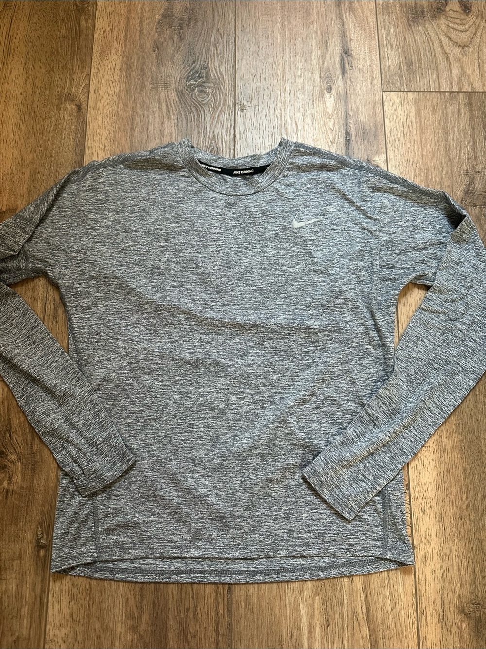 Nike Women’s Running Tee, Heathered Gray, Reflector, Long Sleeve, Active, Small